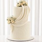 2 Tier Wedding Cake (40 Portions)