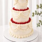 3 Tier Wedding Cake With Fruits (30 Portions)