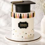 Graduation Cake With Cap (15 Portions)